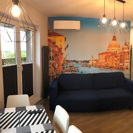 Klimatyzowany Apartament Wenecja Z Garazem Podziemnym Kielce Esterno foto