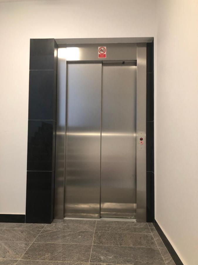 Klimatyzowany Apartament Wenecja Z Garazem Podziemnym Kielce Esterno foto